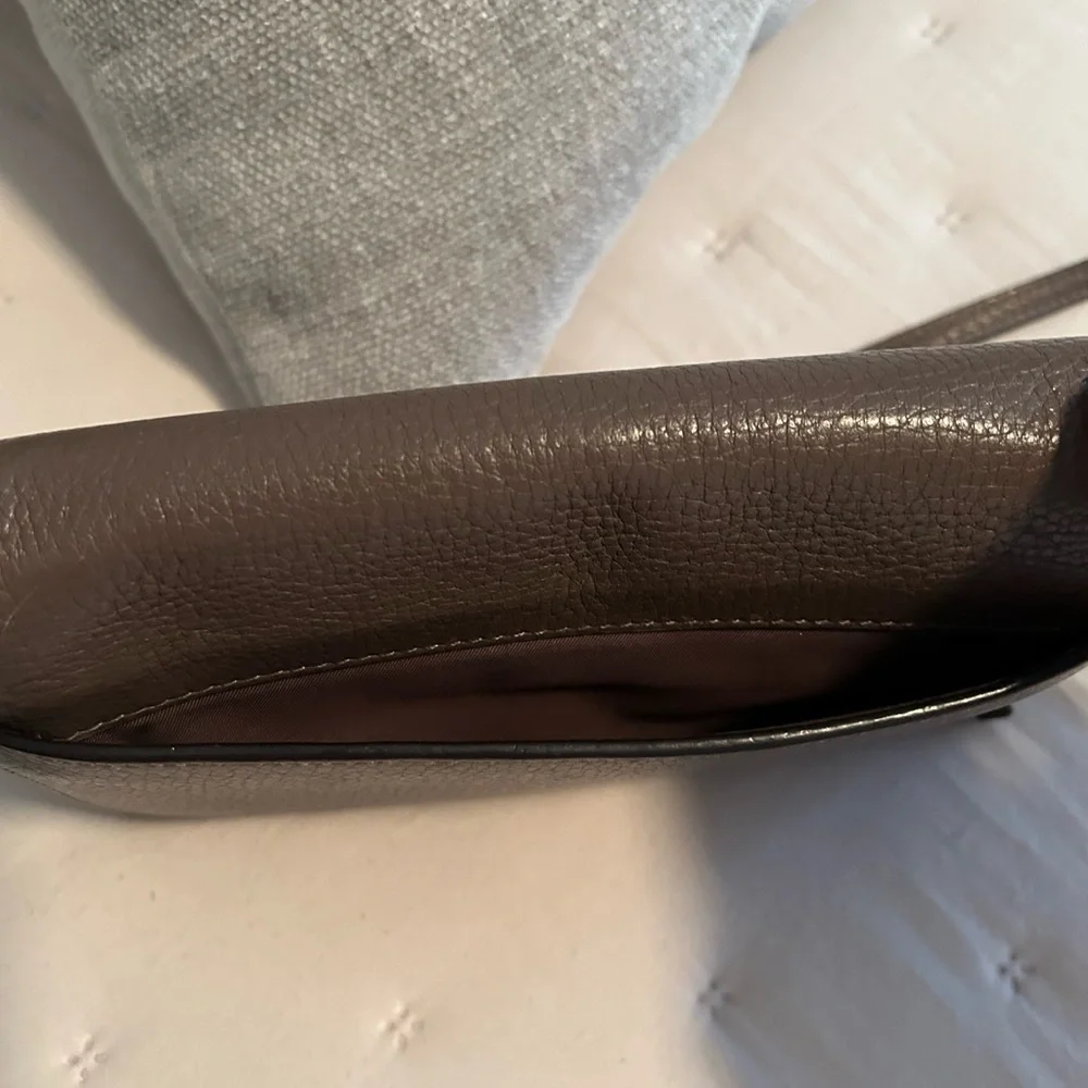 TORY BURCH Shoulder Wallet Crossbody Grain Leather  Great Condition - Picture 5 of 8